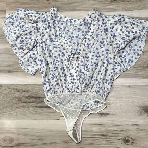 Free People Intimately Cream Blue Floral One Piece Bodysuit Women’s XS - Picture 2 of 4